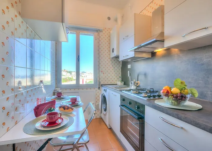 Sofy Ap Sea View & Private Parking - Happy Sanremo