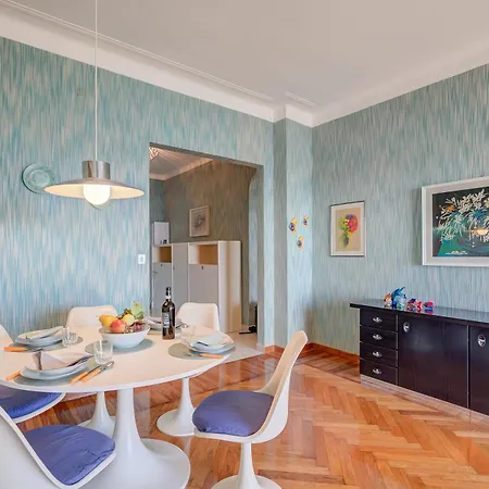 Appartamento Sofy Ap Sea View & Private Parking - Happy *