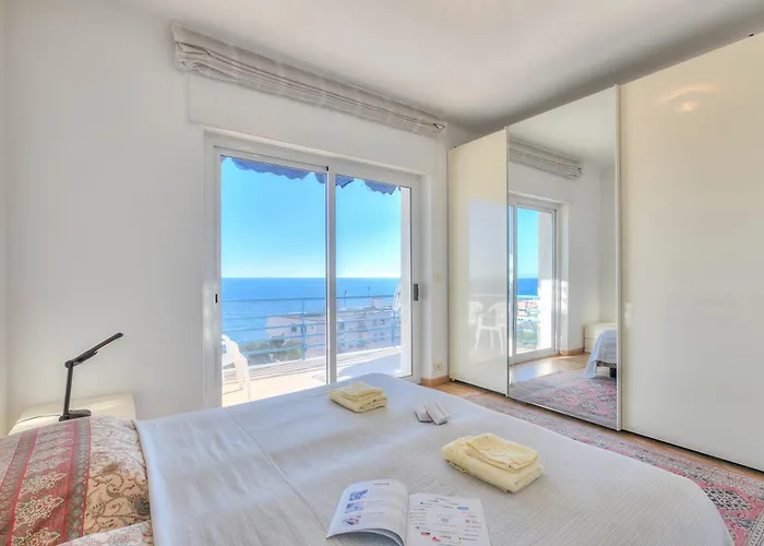 Sofy Ap Sea View & Private Parking - Happy Appartement